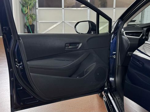 Used 2025 Toyota Corolla LE w/ LE Premium Package FWD image 14