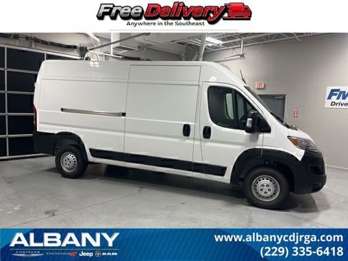 New 2026 RAM ProMaster 2500 w/ Convenience Group image 1