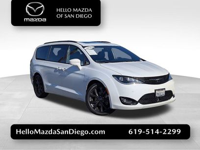 Used 2019 Chrysler Pacifica Touring-L Plus w/ Advanced Safetytec Group