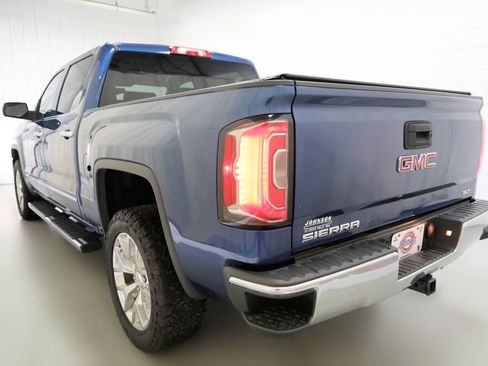 Used 2017 GMC Sierra 1500 SLT w/ SLT Premium Package AWD/4WD image 19