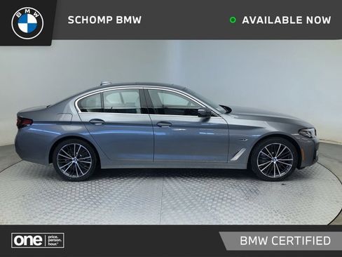 Certified 2023 BMW 530e xDrive w/ Premium Package image 1