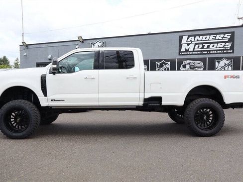 Used 2025 Ford F350 Platinum AWD/4WD image 2