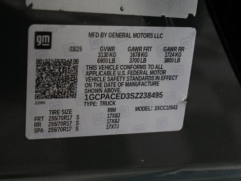 Used 2025 Chevrolet Silverado 1500 LT RWD image 35