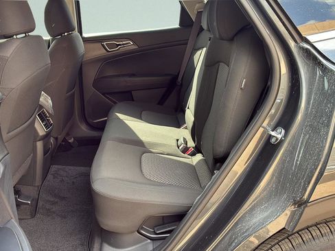 New 2025 Kia Sportage LX image 21