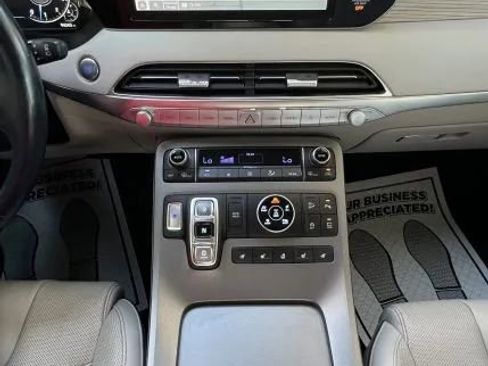 Used 2021 Hyundai Palisade Limited image 32