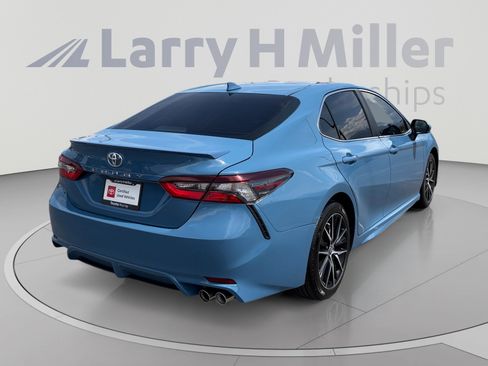Used 2024 Toyota Camry SE w/ Audio Upgrade Package FWD image 5