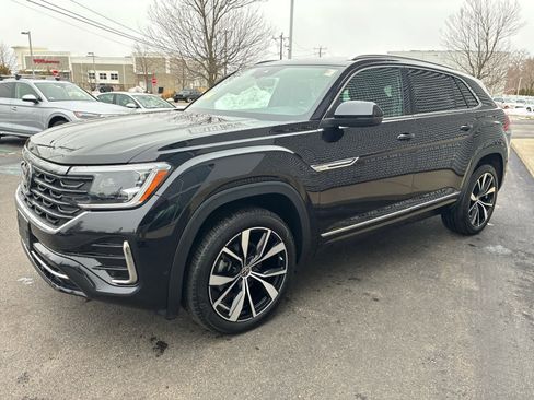 Used 2024 Volkswagen Atlas Cross Sport SEL Premium R-Line AWD/4WD image 4