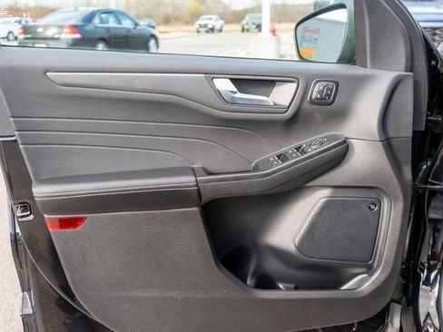 New 2025 Ford Escape Active w/ Active Premium Tech Pack AWD/4WD image 12