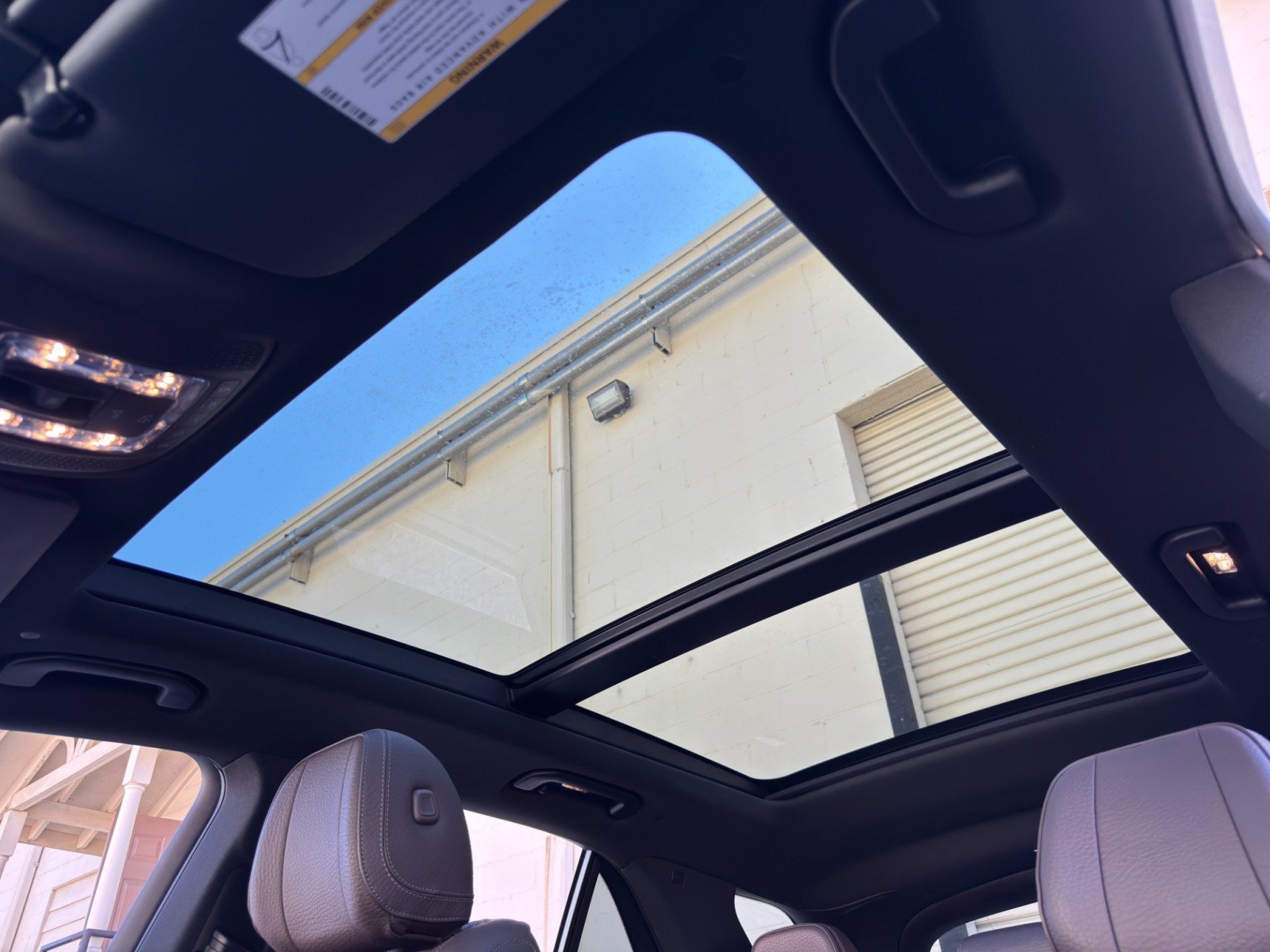 Used 2022 Mercedes-Benz GLE 450 4MATIC w/ AMG Line Exterior image 12
