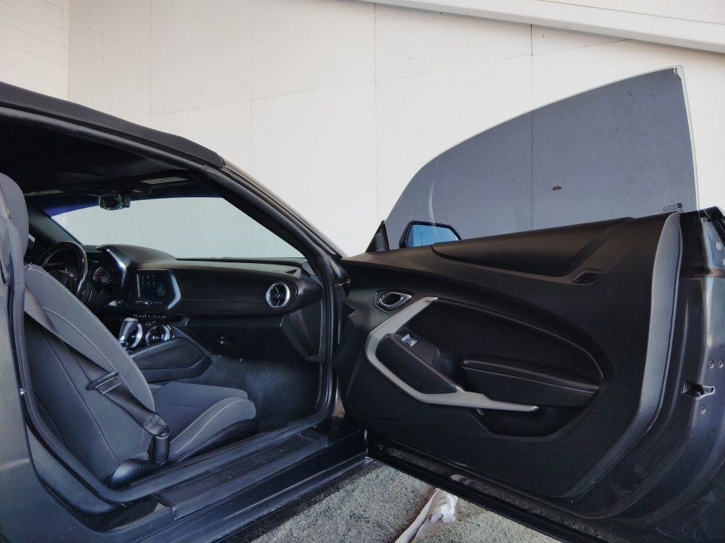 Used 2018 Chevrolet Camaro LT w/ RS Package RWD image 10