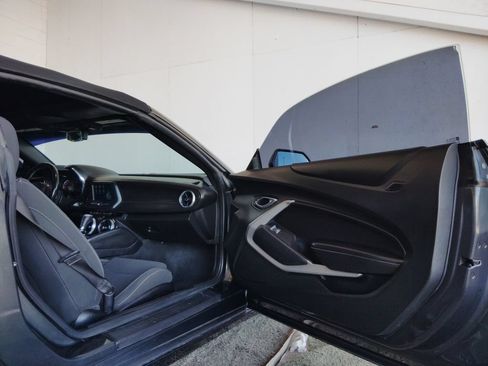 Used 2018 Chevrolet Camaro LT w/ RS Package RWD image 10