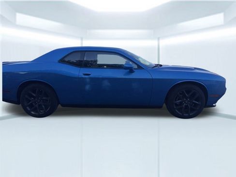 Used 2023 Dodge Challenger SXT w/ Blacktop Package image 8