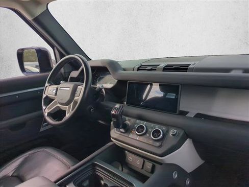 Used 2021 Land Rover Defender 110 SE image 25