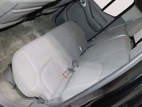 Used 2016 Nissan Frontier SV image 57