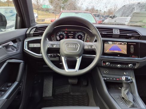 Used 2025 Audi Q3 2.0T Premium w/ Convenience Package AWD/4WD image 12