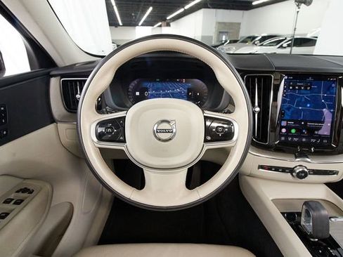 Certified 2023 Volvo XC60 B5 Plus w/ Climate Package AWD/4WD image 8