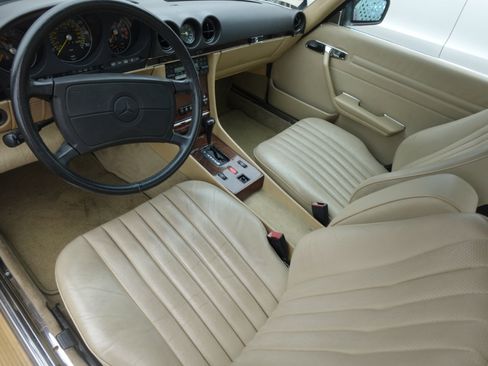 Used 1989 Mercedes-Benz 560 SL image 17