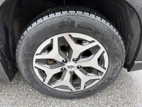 Used 2020 Subaru Forester Premium AWD/4WD image 17