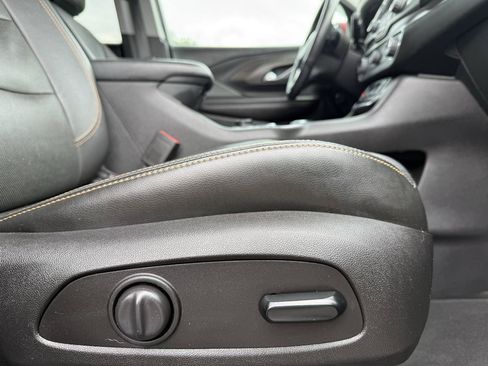 Used 2020 GMC Terrain SLT w/ Preferred Package FWD image 23