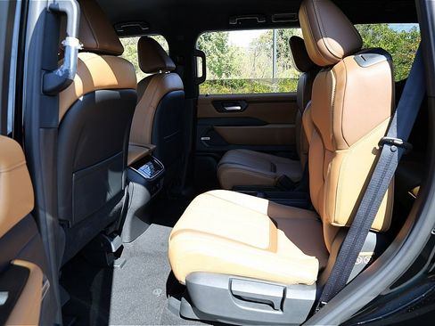 New 2026 Nissan Armada SL w/ Captain's Chari Seat Package image 11