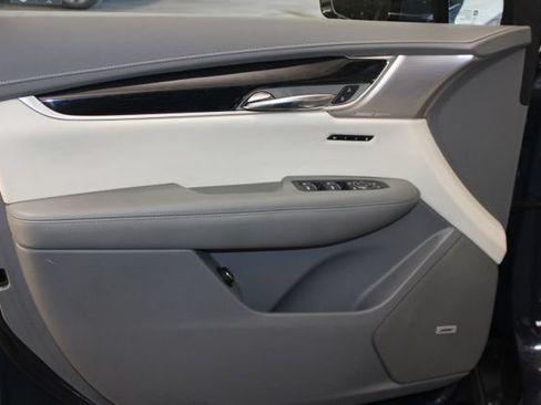 Used 2024 Cadillac XT6 Premium Luxury AWD/4WD image 25