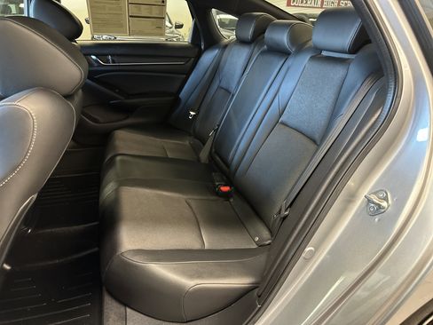 Used 2020 Honda Accord Sport image 5