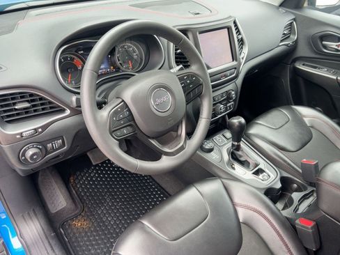 Used 2022 Jeep Cherokee Trailhawk w/ Trailer Tow Group image 4