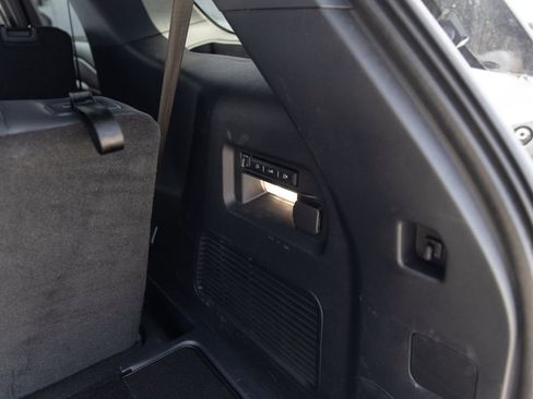 Used 2025 Ford Explorer ST AWD/4WD image 22
