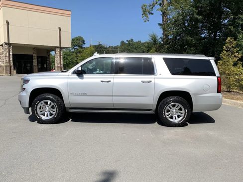 Used 2016 Chevrolet Suburban LS w/ Max Trailering Package AWD/4WD image 4