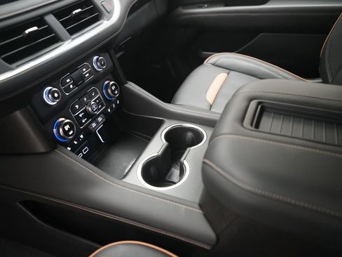 Used 2024 GMC Yukon XL AT4 AWD/4WD image 18