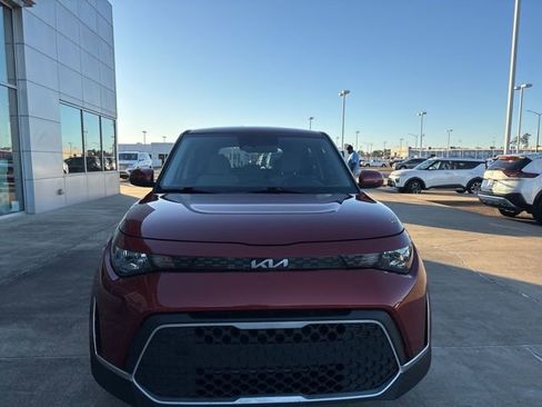Used 2024 Kia Soul LX image 6