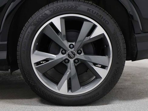 Used 2023 Audi Q4 e-tron Premium AWD/4WD image 33