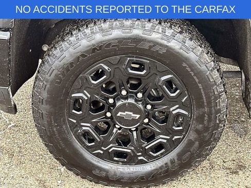 Used 2024 Chevrolet Silverado 2500 LTZ w/ LTZ Plus Package image 8