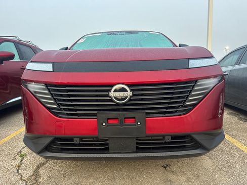 Used 2025 Nissan Murano SV FWD image 2
