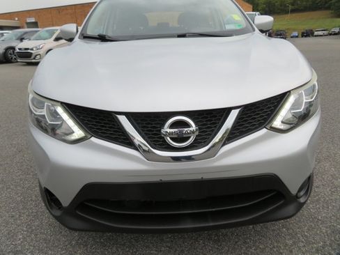 Used 2018 Nissan Rogue Sport S w/ S Appearance Package image 9