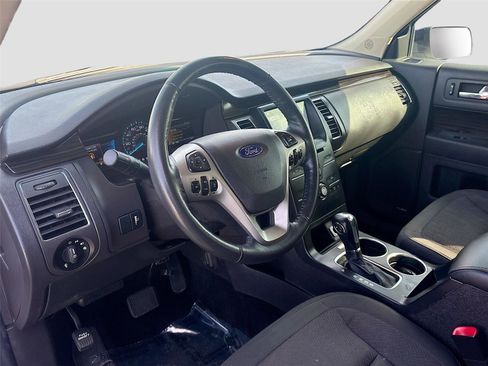 Used 2017 Ford Flex SEL image 10