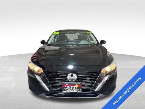 Used 2025 Nissan Sentra SV FWD image 2