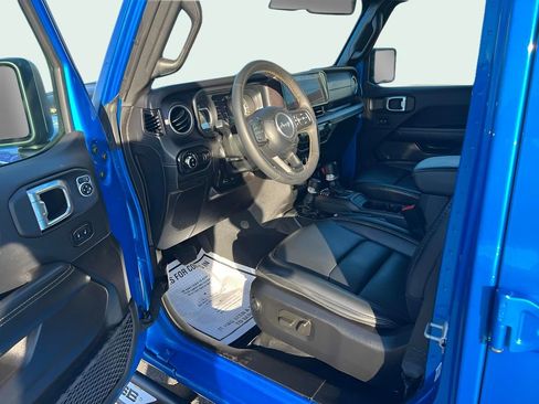 Used 2024 Jeep Gladiator Sport w/ Premium Package AWD/4WD image 10