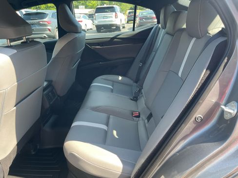 Used 2025 Toyota Camry SE FWD image 23
