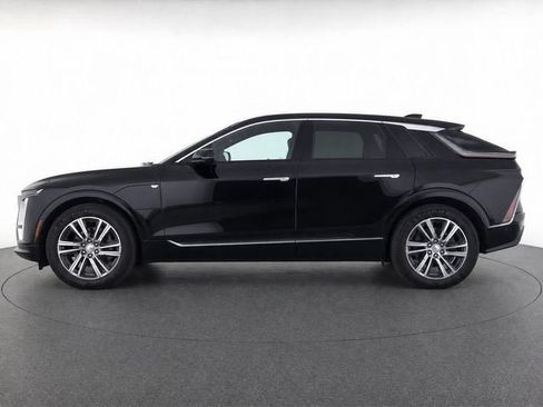 Certified 2024 Cadillac Lyriq Tech AWD/4WD image 7