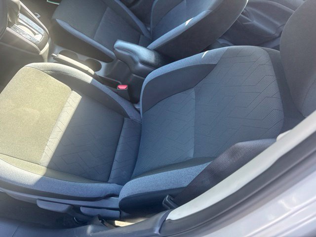 Used 2025 Nissan Versa SV FWD image 11