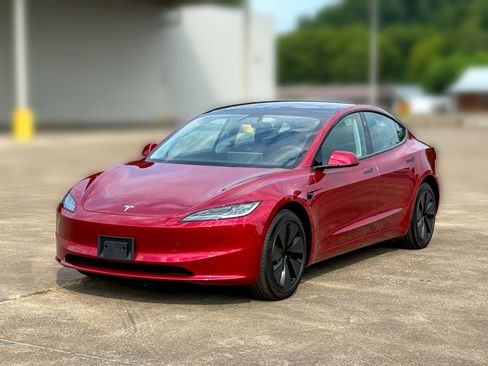 Used 2025 Tesla Model 3 RWD image 6