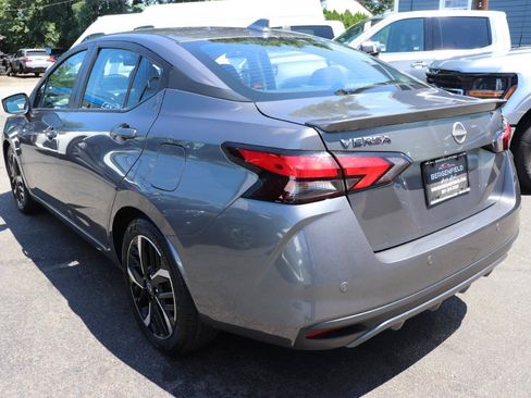 Used 2024 Nissan Versa SR FWD image 3