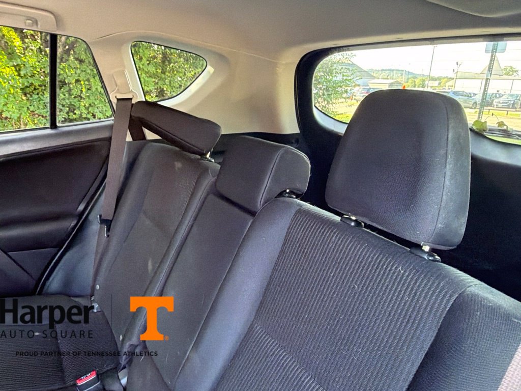 Used 2015 Toyota RAV4 LE FWD image 8