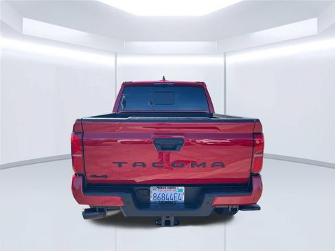Used 2025 Toyota Tacoma TRD Off-Road w/ TRD Off Road Premium Package AWD/4WD image 4