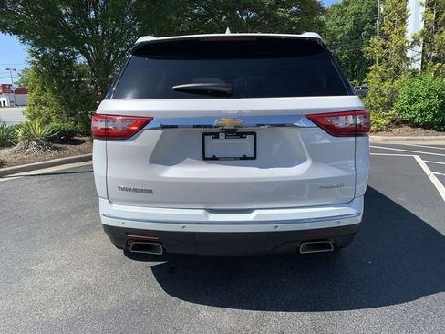 Used 2020 Chevrolet Traverse Premier FWD image 7