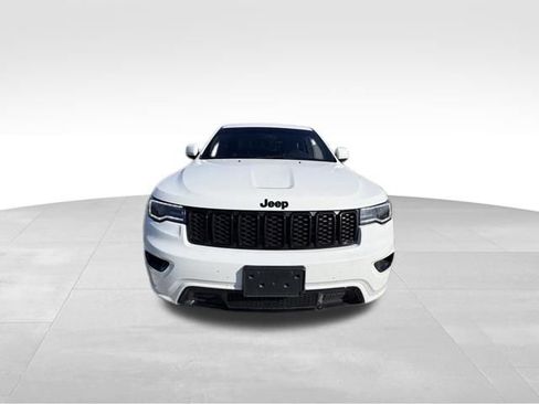 Used 2022 Jeep Grand Cherokee Laredo X AWD/4WD image 2