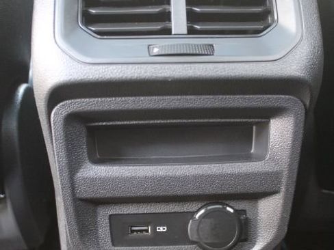 Used 2020 Volkswagen Tiguan SE R-Line image 27