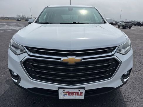 Used 2019 Chevrolet Traverse LT w/ LT Premium Package image 2