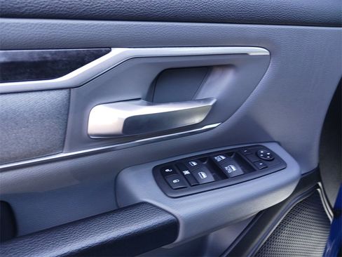 Used 2023 RAM 1500 Big Horn image 30